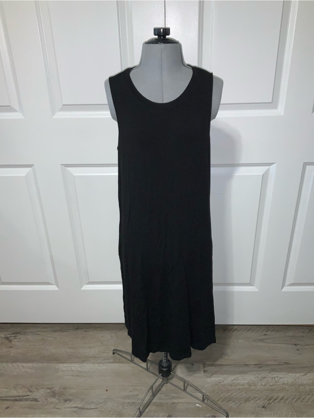 (Bin 20) Time & Tru, navy blue simple midi dress, Size M